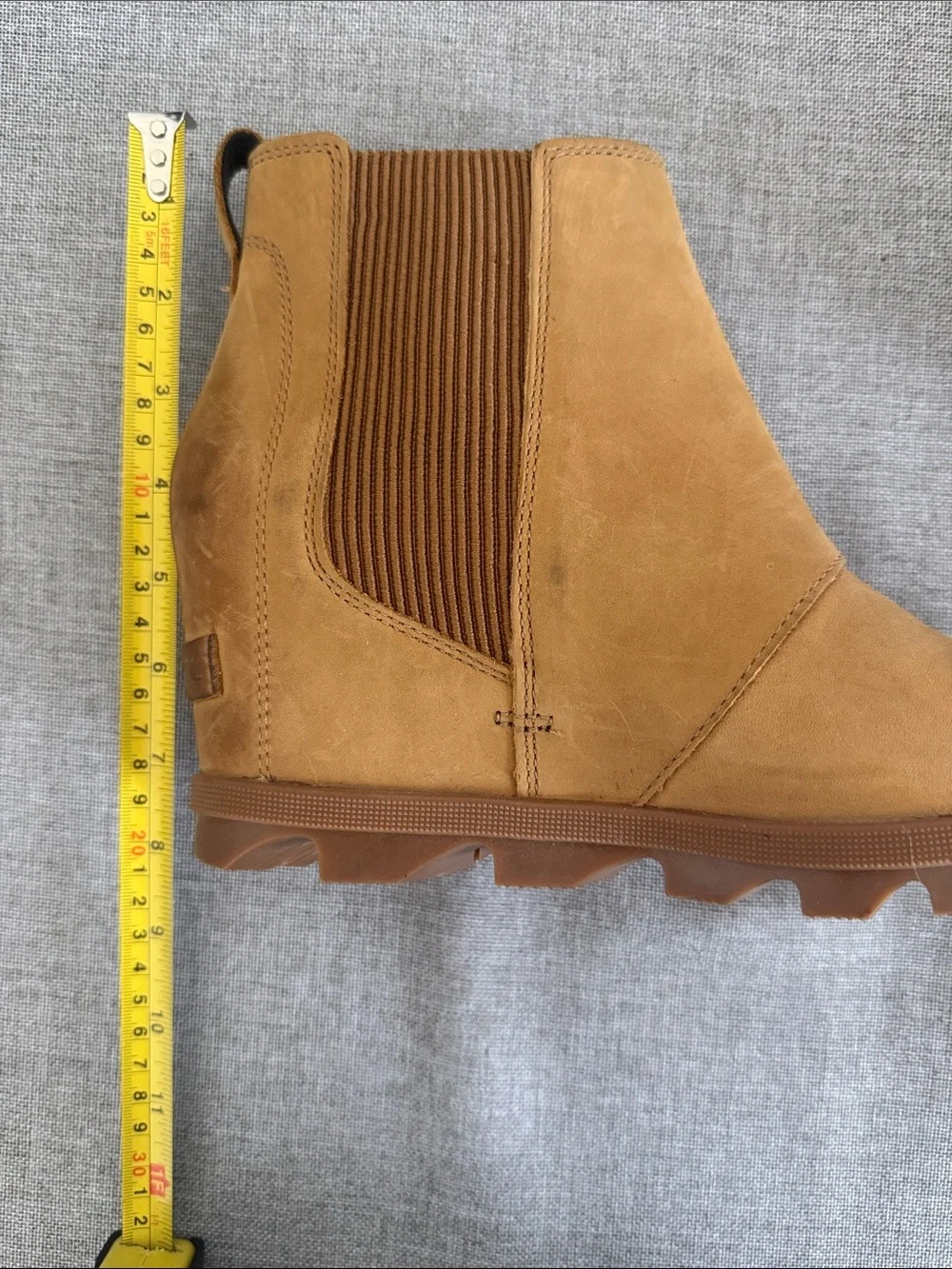 Sorel Women's Joan of Arctic Wedge Ankle Boots in Tan Brown
